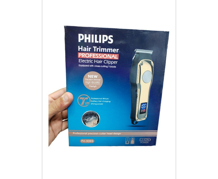 ماشین اصلاح صفر زن فیلیپس Philips مدل ph-939S  رنگ طلایی  صفحه نمایش دیجیتالی   صفرزن وخط زن   همراه با کابل شارژ مخصوص   روغن وفرچه تمیز کننده   همراه با شماره های 1،2،3  همراه با جای آویز   کیفیت عالی